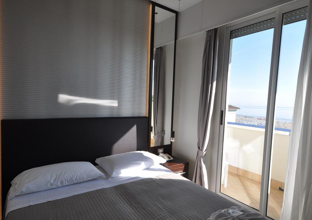 Hotel Adriatic&Beauty Rimini Exterior foto
