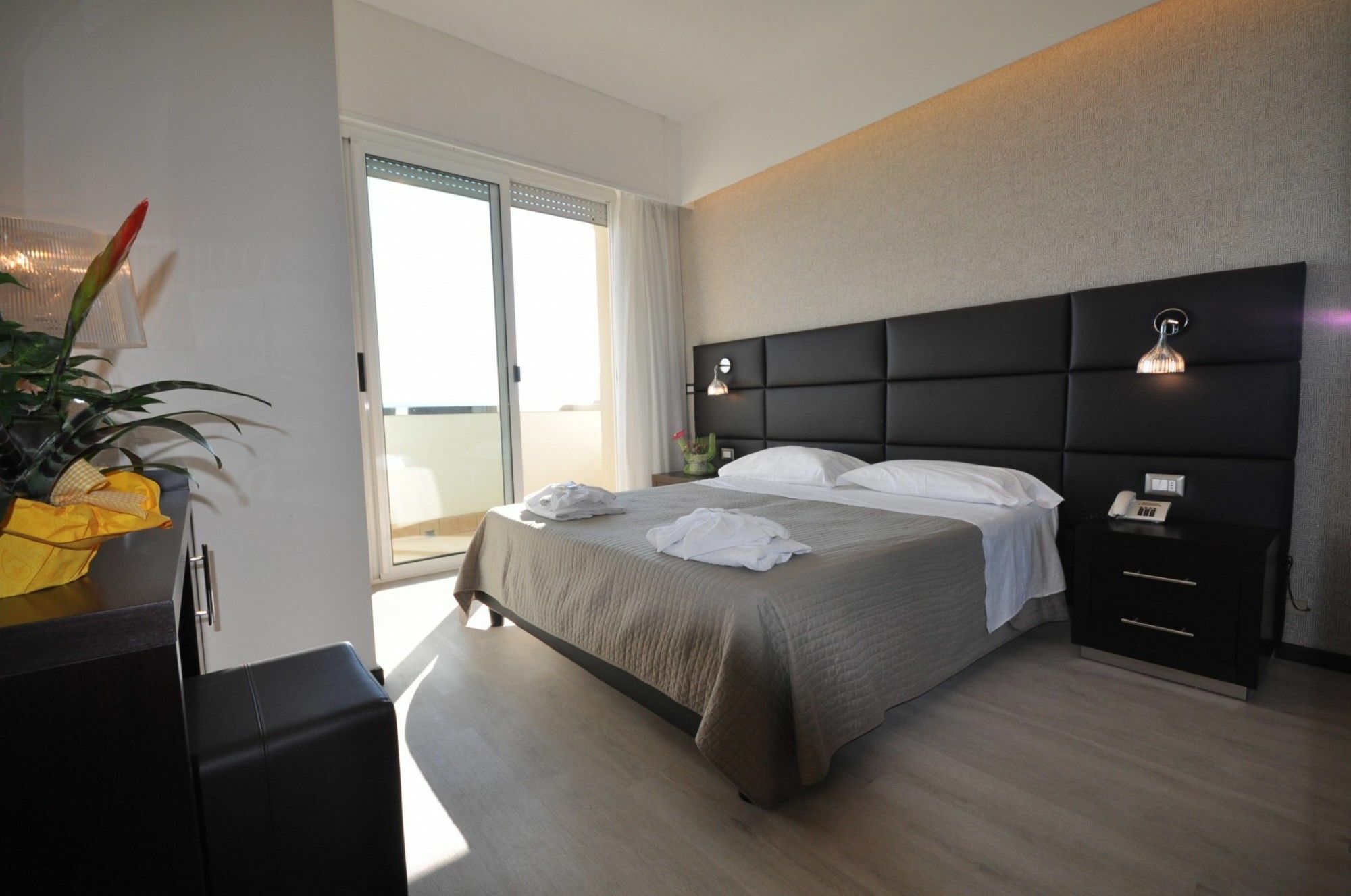 Hotel Adriatic&Beauty Rimini Exterior foto
